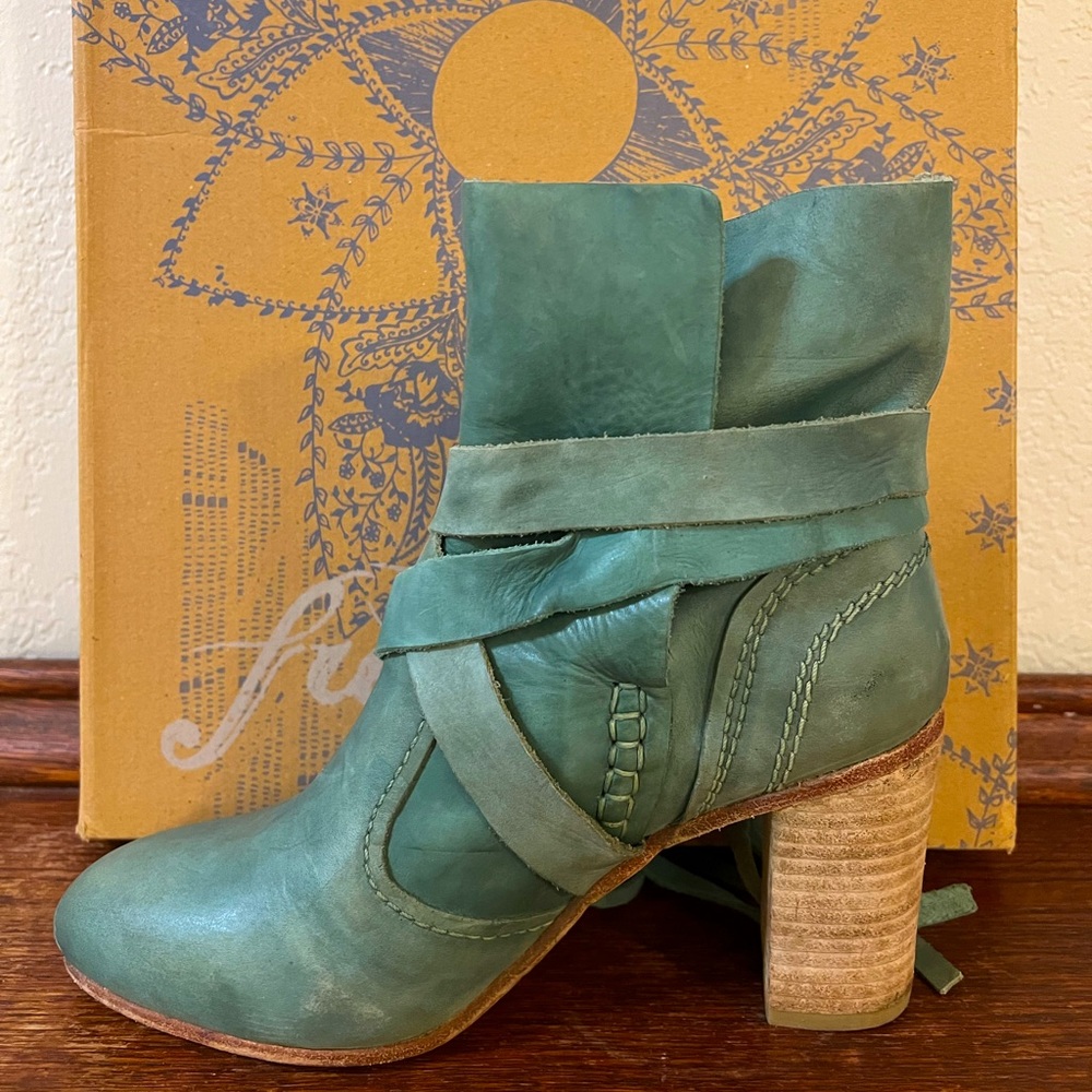 Free People Jade Seven Wonders Wrap Tie Boots 38 - Picture 1 of 11